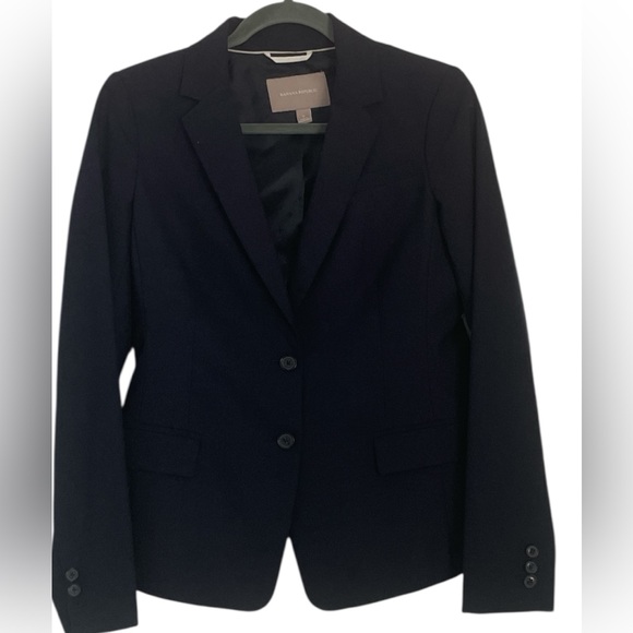 Banana Republic Women's Dark Navy Blazer size 6 - Picture 1 of 7